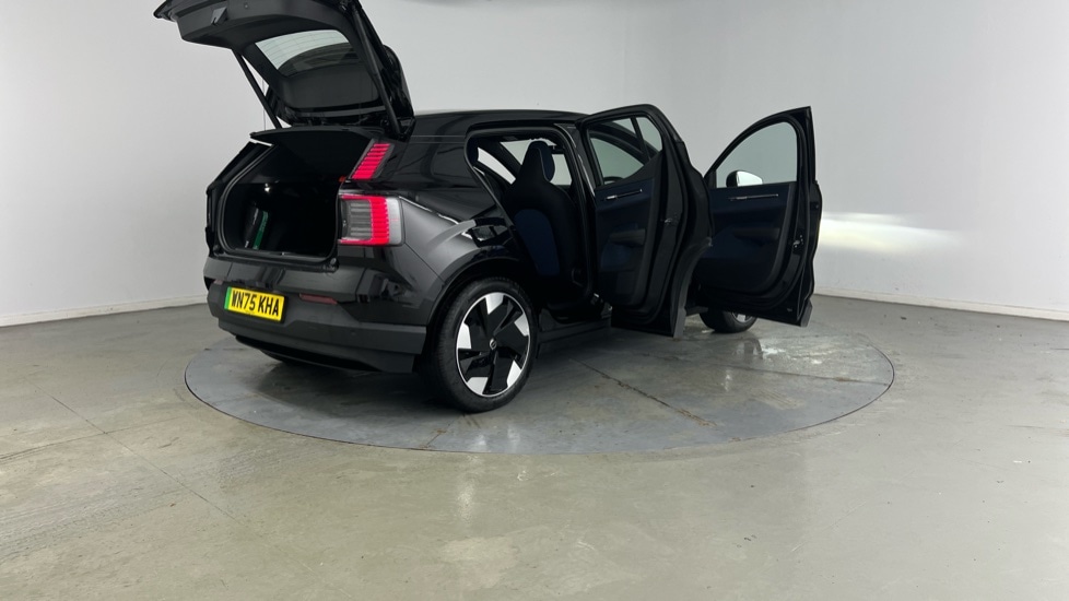 Used Volvo EX30 2025 for sale - 75952353: Photo 28