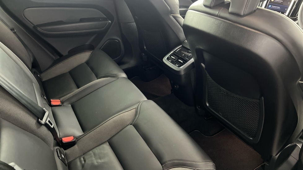 Used Volvo XC60 2022 for sale - 77339354: Photo 6