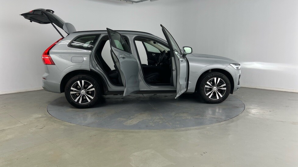 Used Volvo XC60 2023 for sale - 76104169: Photo 25