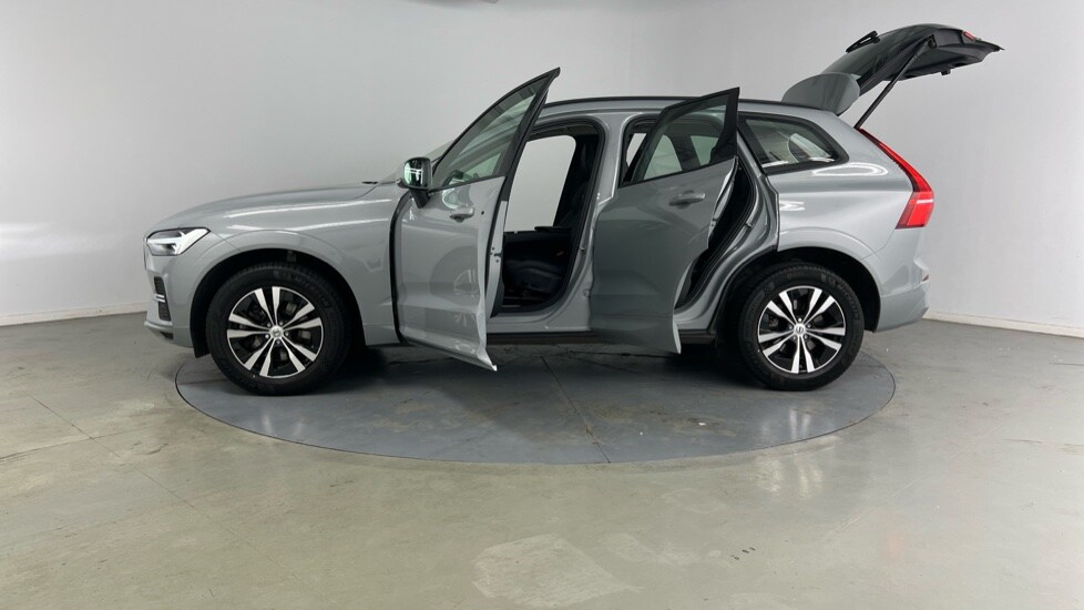 Used Volvo XC60 2023 for sale - 76104169: Photo 37