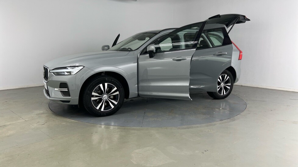 Used Volvo XC60 2023 for sale - 76104169: Photo 39