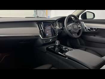 Used Volvo V90 2025 for sale - 73977722: Photo