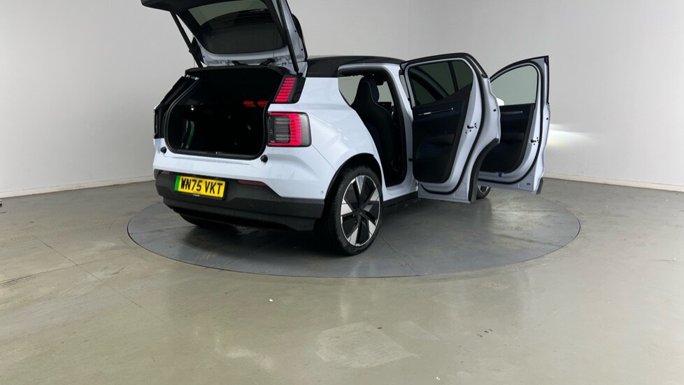 Used Volvo EX30 2025 for sale - 75952392: Photo 30