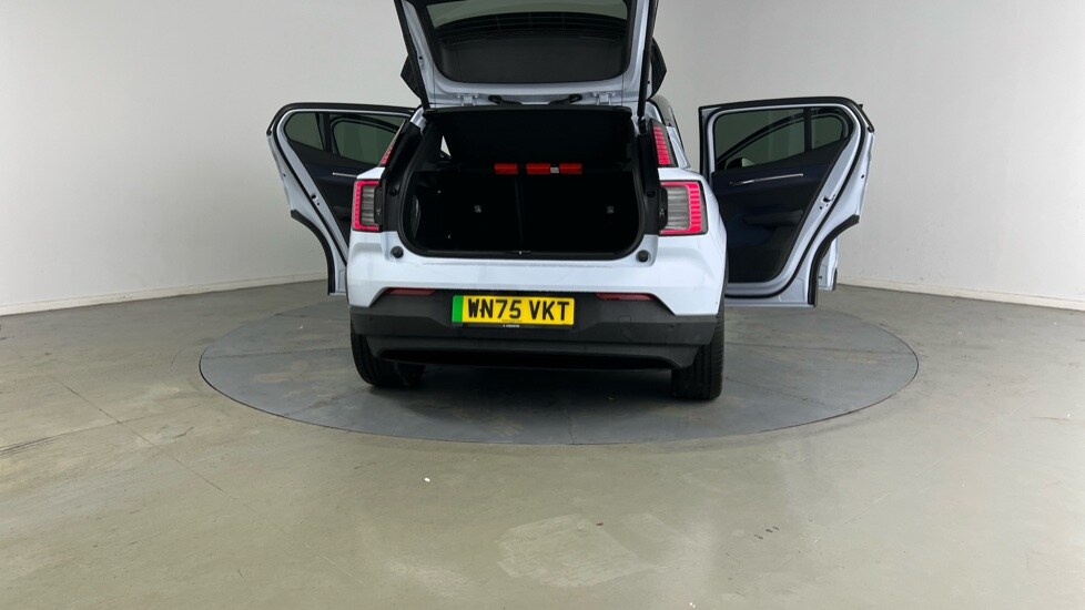 Used Volvo EX30 2025 for sale - 75952392: Photo 32