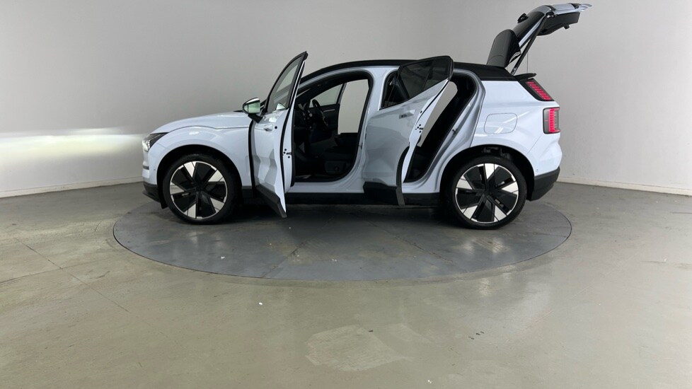 Used Volvo EX30 2025 for sale - 75952392: Photo 39