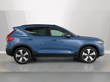 Used Volvo XC40 2023 for sale - 75501881: Photo