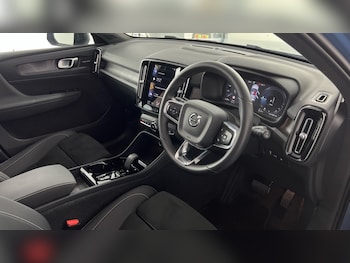 Used Volvo XC40 2023 for sale - 75501881: Photo