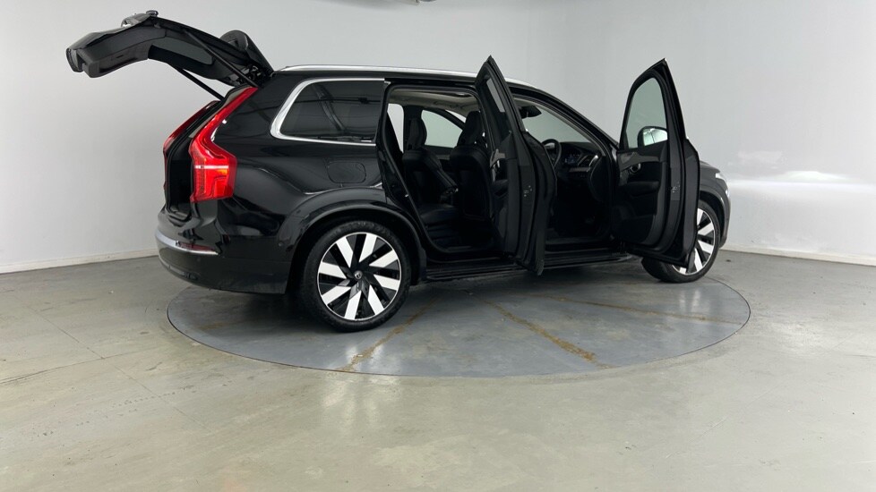 Used Volvo XC90 2023 for sale - 77710938: Photo 28