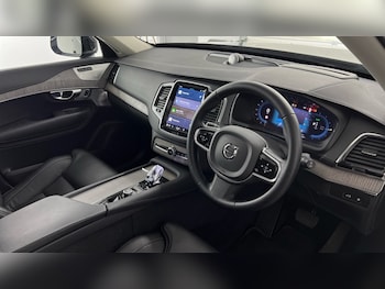 Used Volvo XC90 2023 for sale - 77710938: Photo