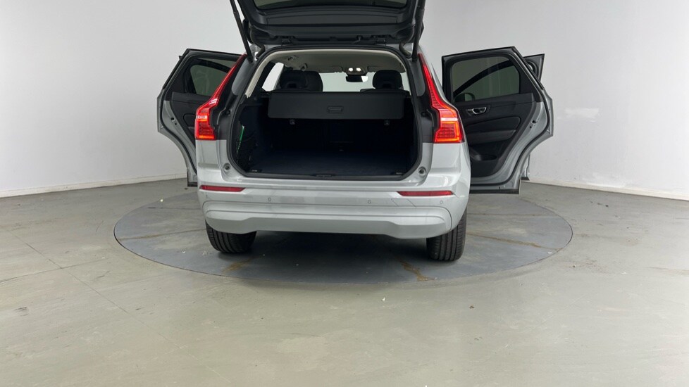 Used Volvo XC60 2024 for sale - 78066945: Photo 31