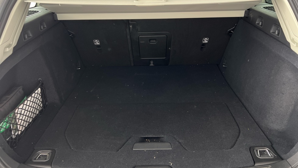 Used Volvo V60 2025 for sale - 77312284: Photo 13