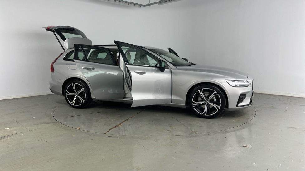 Used Volvo V60 2025 for sale - 77312284: Photo 27