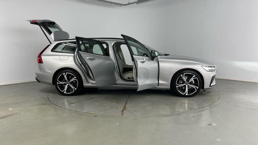 Used Volvo V60 2025 for sale - 77312284: Photo 28