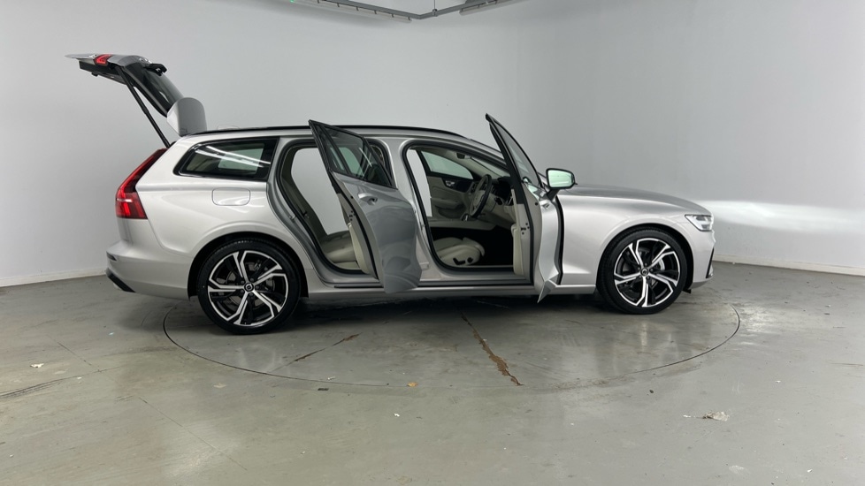 Used Volvo V60 2025 for sale - 77312284: Photo 29