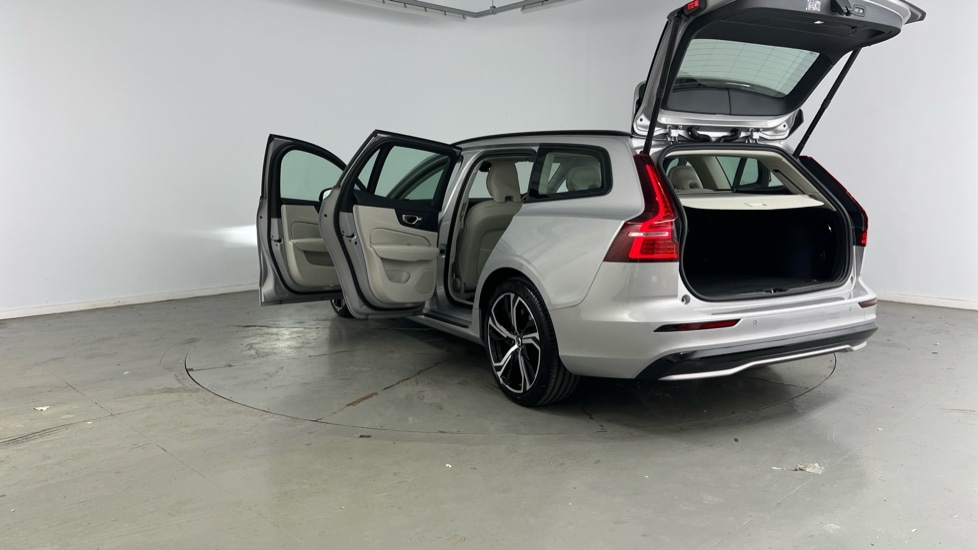 Used Volvo V60 2025 for sale - 77312284: Photo 36