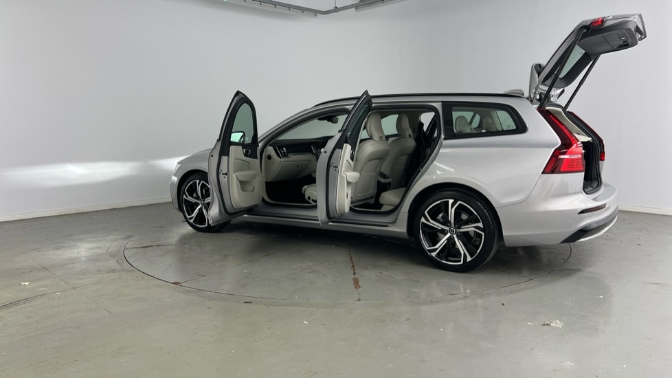 Used Volvo V60 2025 for sale - 77312284: Photo 38