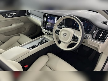 Used Volvo V60 2025 for sale - 77312284: Photo