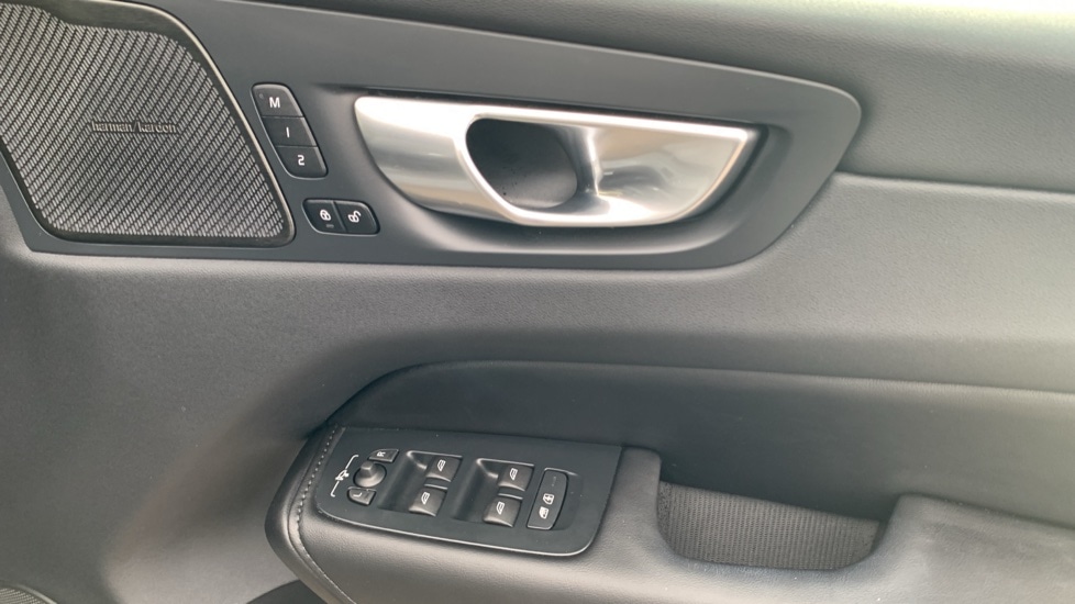 Used Volvo XC60 2024 for sale - 77848028: Photo 15