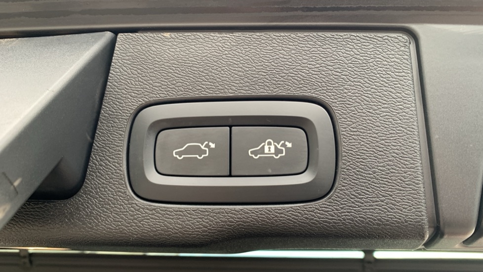 Used Volvo XC60 2024 for sale - 77848028: Photo 25