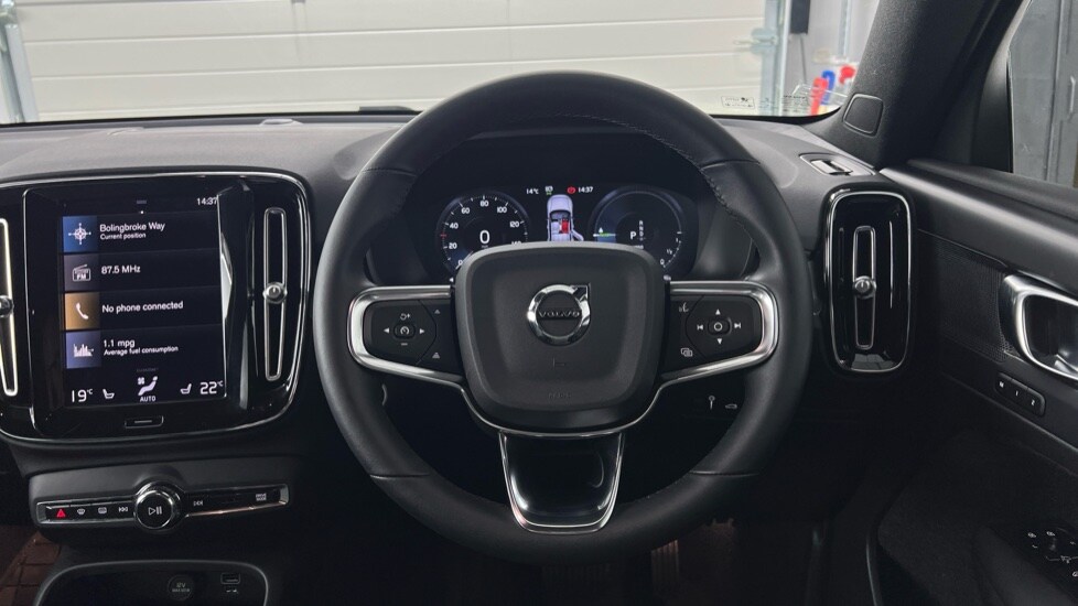 Used Volvo XC40 2022 for sale - 76172456: Photo 10