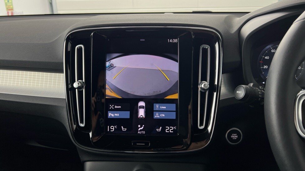 Used Volvo XC40 2022 for sale - 76172456: Photo 14