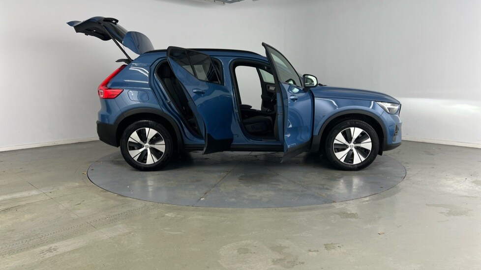 Used Volvo XC40 2022 for sale - 76172456: Photo 25