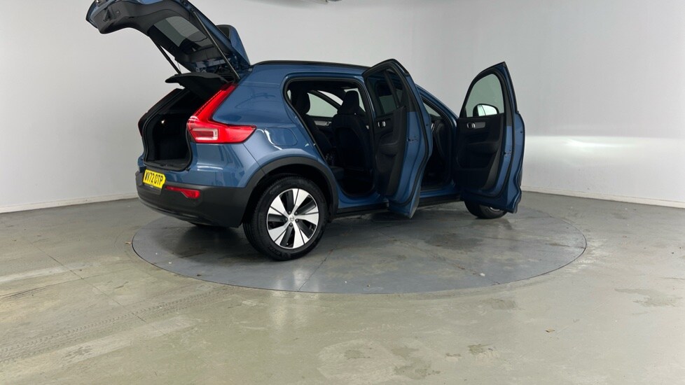 Used Volvo XC40 2022 for sale - 76172456: Photo 28