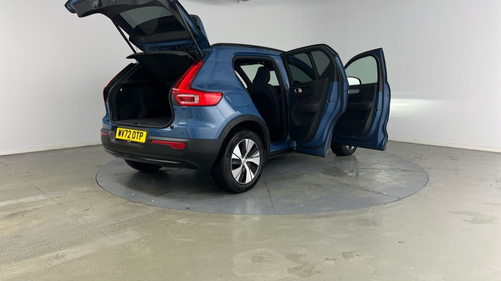 Used Volvo XC40 2022 for sale - 76172456: Photo 29