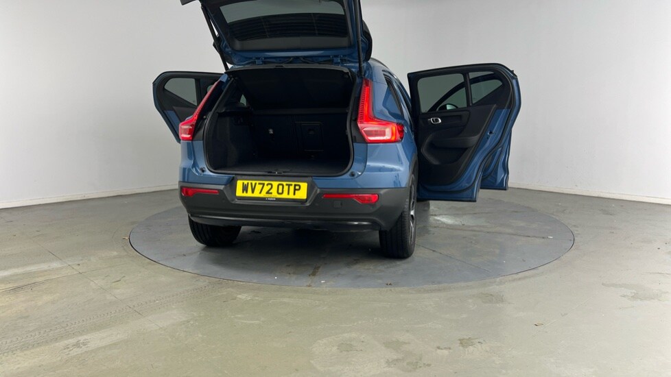 Used Volvo XC40 2022 for sale - 76172456: Photo 31