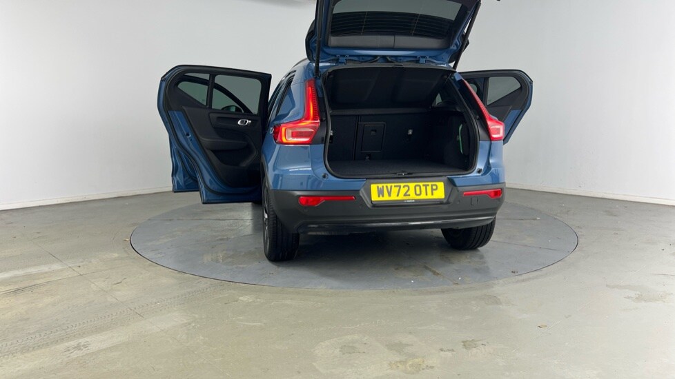 Used Volvo XC40 2022 for sale - 76172456: Photo 33