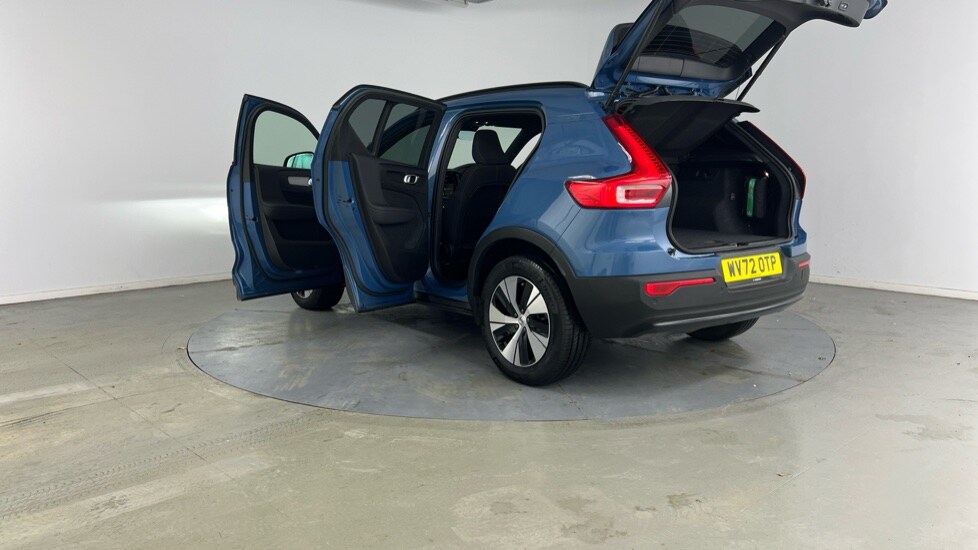 Used Volvo XC40 2022 for sale - 76172456: Photo 35