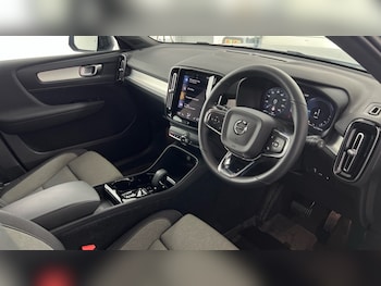 Used Volvo XC40 2022 for sale - 76172456: Photo