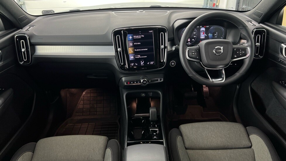 Used Volvo XC40 2022 for sale - 76172456: Photo 5