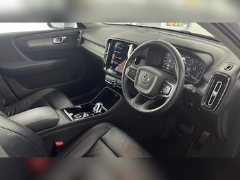 Used Volvo XC40 2021 for sale - 76379524: Photo