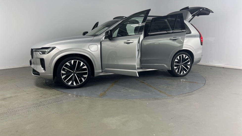 Used Volvo XC90 2025 for sale - 77563378: Photo 40