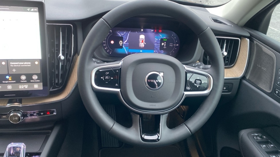 Used Volvo XC60 2025 for sale - 77239490: Photo 10