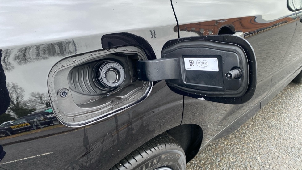 Used Volvo XC60 2025 for sale - 77239490: Photo 25