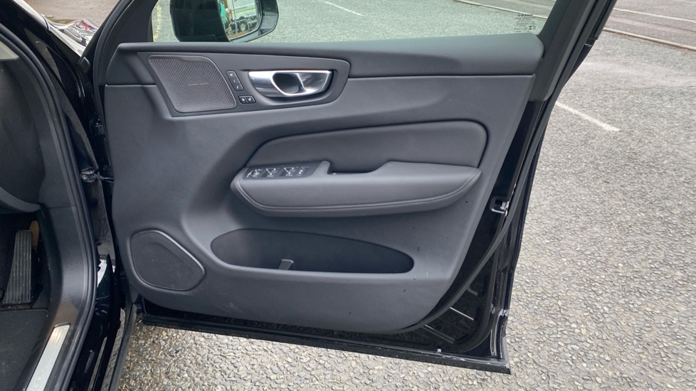 Used Volvo XC60 2025 for sale - 77239490: Photo 27