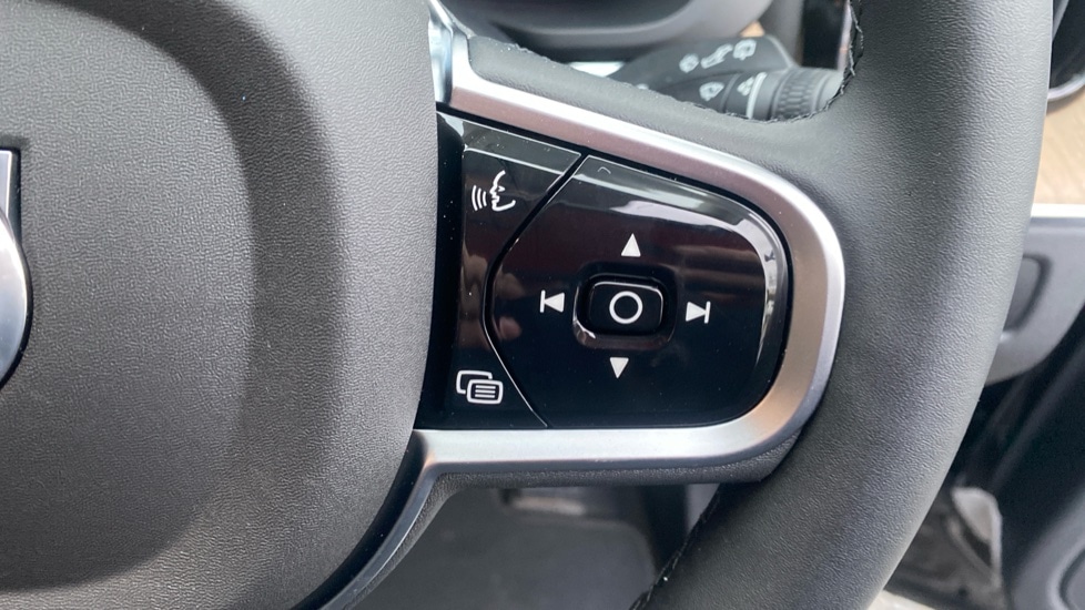 Used Volvo XC60 2025 for sale - 77239490: Photo 31