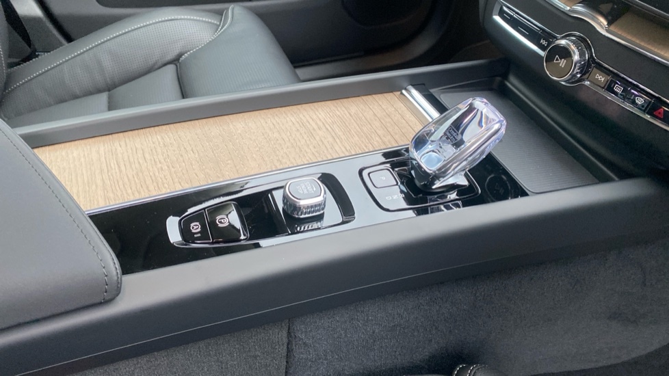 Used Volvo XC60 2025 for sale - 77239490: Photo 35