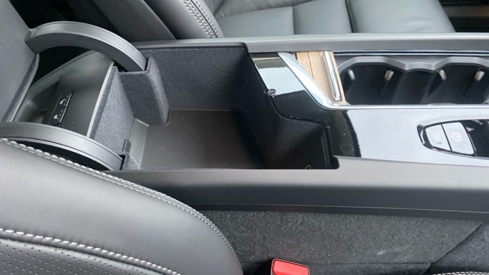 Used Volvo XC60 2025 for sale - 77239490: Photo 38