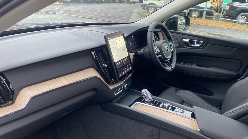 Used Volvo XC60 2025 for sale - 77239490: Photo 47