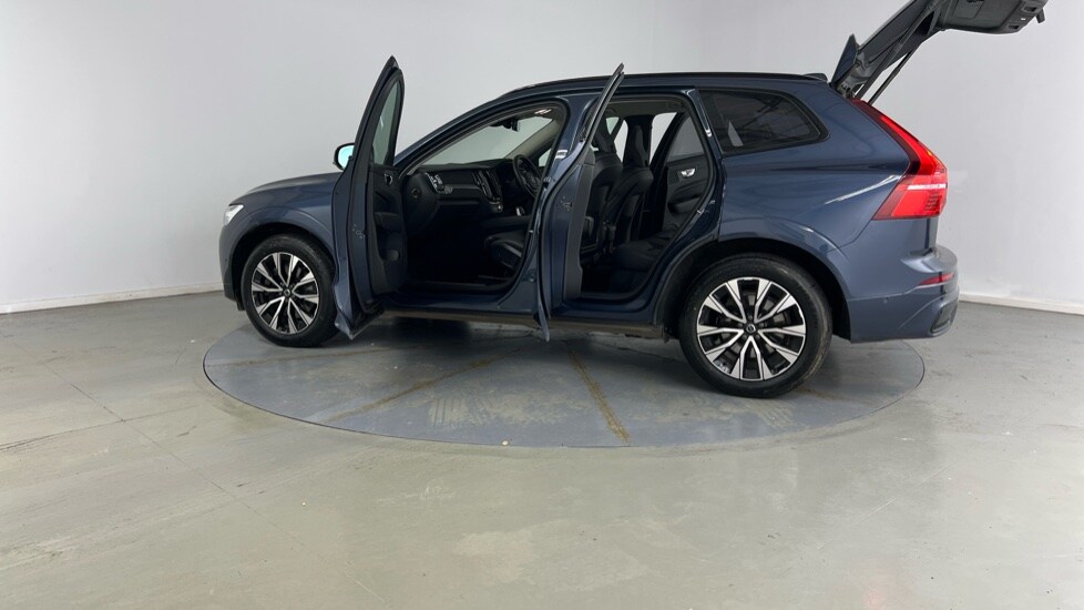 Used Volvo XC60 2022 for sale - 77979004: Photo 35