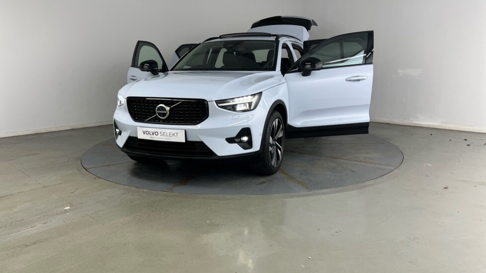 Used Volvo XC40 2025 for sale - 77470840: Photo 17