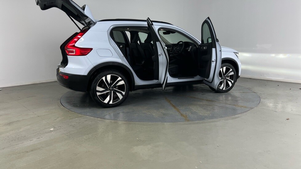 Used Volvo XC40 2025 for sale - 77470840: Photo 27