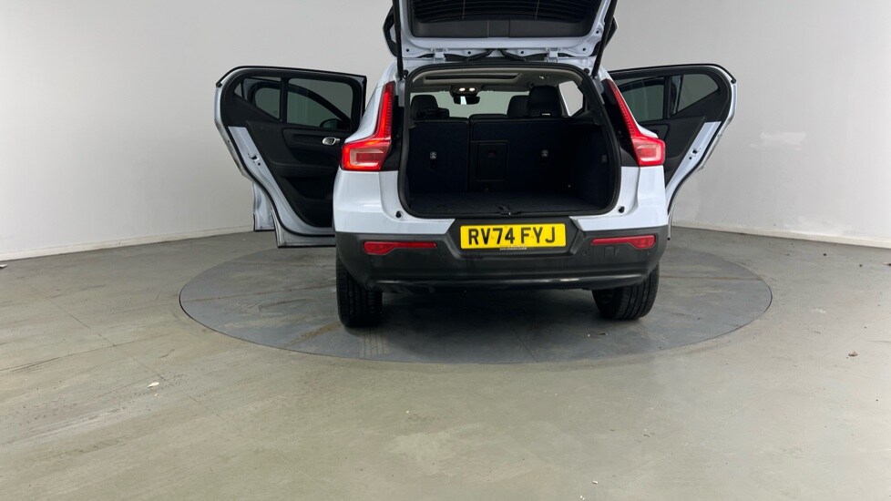 Used Volvo XC40 2025 for sale - 77470840: Photo 32