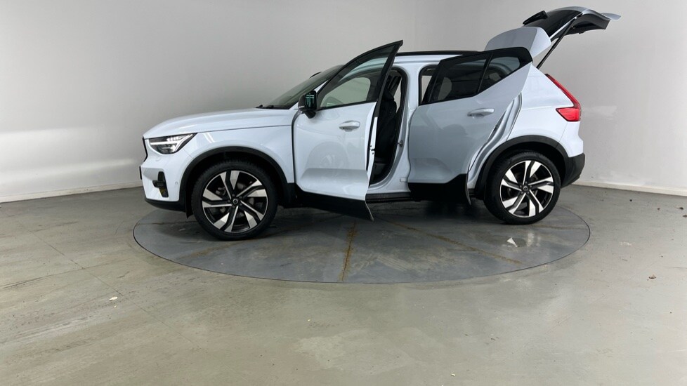 Used Volvo XC40 2025 for sale - 77470840: Photo 39