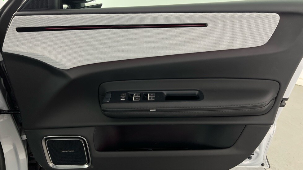 Used Polestar Polestar 4 2024 for sale - 77339376: Photo 33