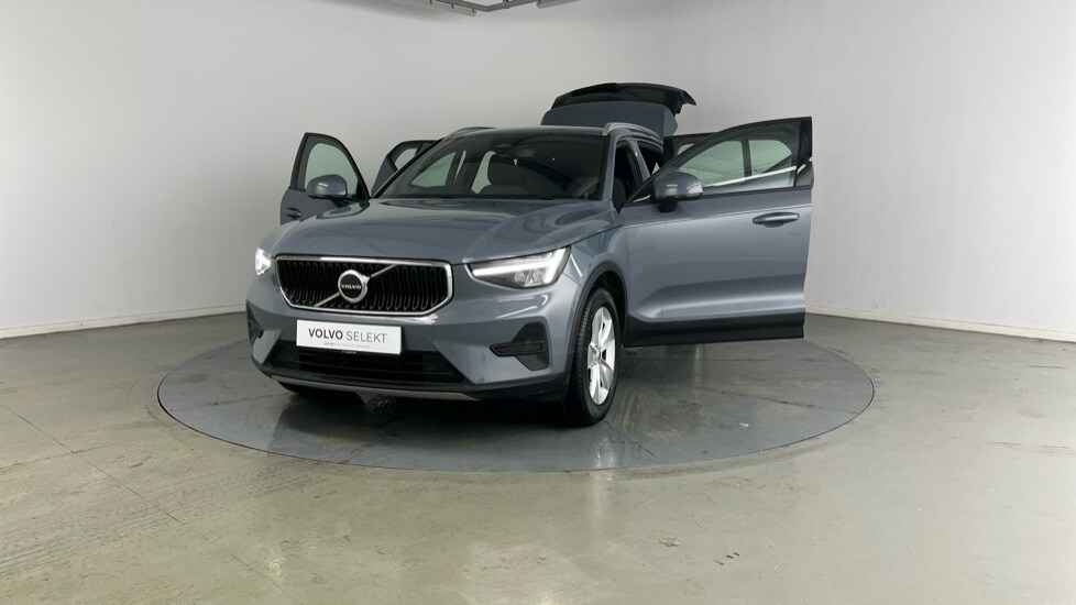 Used Volvo XC40 2023 for sale - 76023233: Photo 17