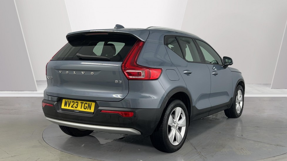 Used Volvo XC40 2023 for sale - 76023233: Photo 2